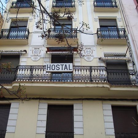 Hostel Central Zaragoza Luaran gambar