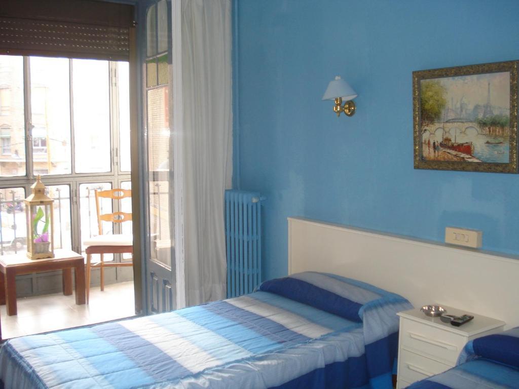 Hostel Central Zaragoza Bilik gambar