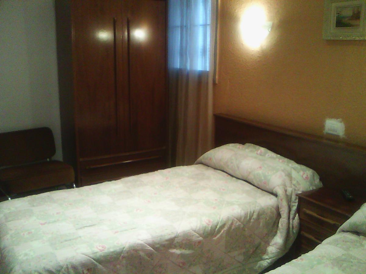 Hostel Central Zaragoza Luaran gambar