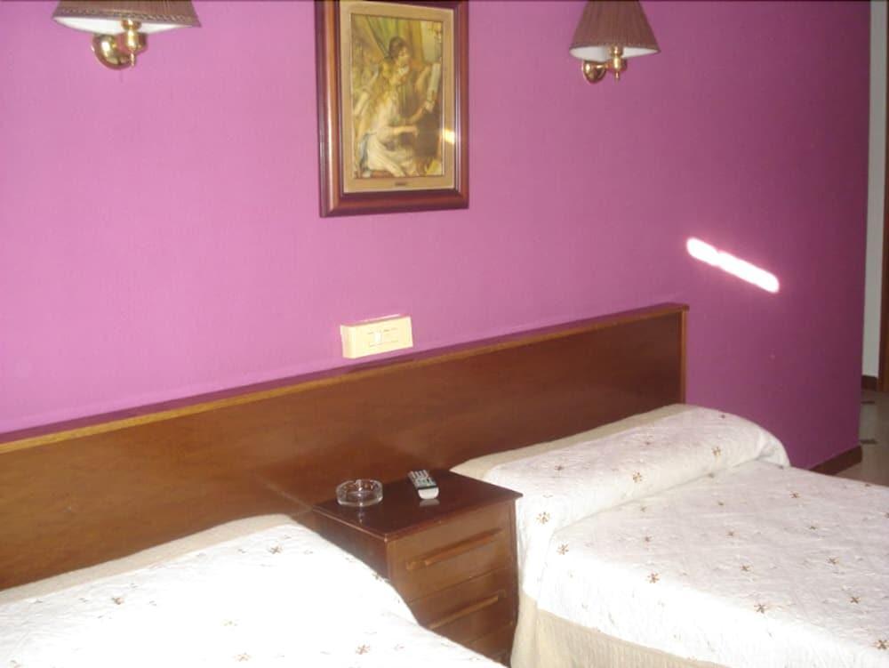 Hostel Central Zaragoza Luaran gambar